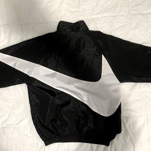 Nike Swoosh black and white zip up wind breaker, worn just twice - Picture 2 of 2